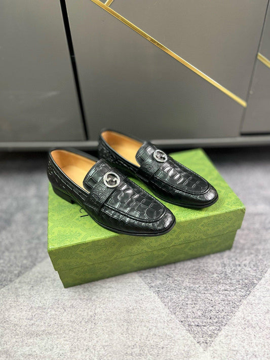 Gucci G Interlocking Loafer In Crocodile Black