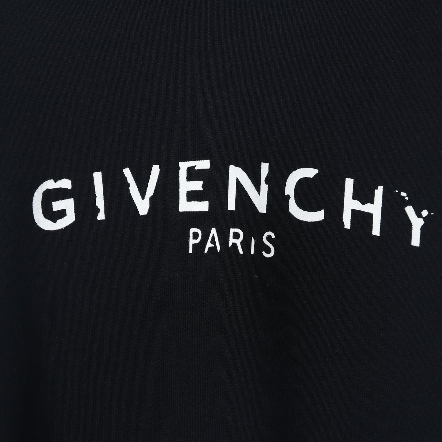 MINIMALIST STREET STYLE