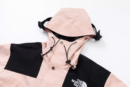 MINIMALIST STREET STYLE