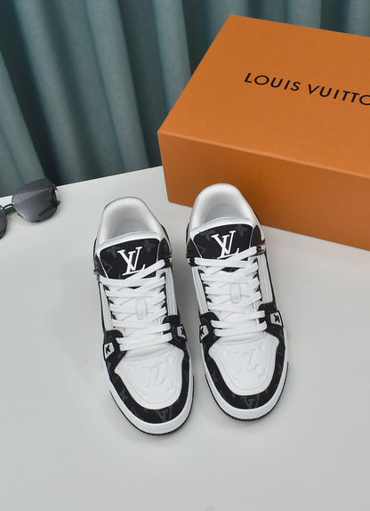 LOUIS VUITTON TRAINER SNEAKER
