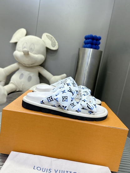 Louis Vuitton Pool Pillow Comfort Mules