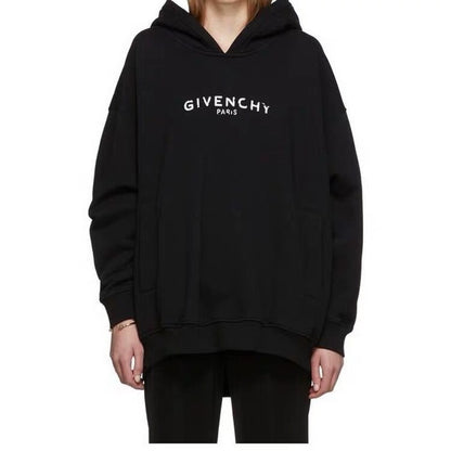 MINIMALIST STREET STYLE