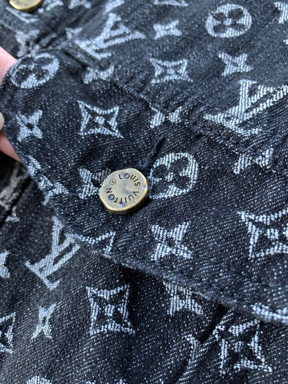 MINIMALIST STREET STYLE