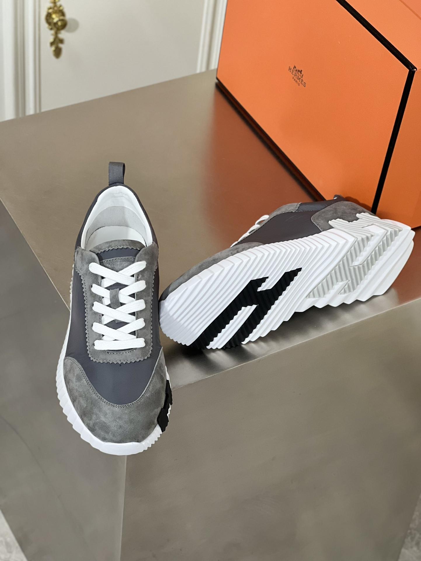 Hermes Bouncing Sneakers