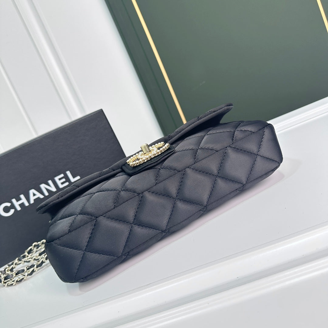 Chic & Stylish Bags