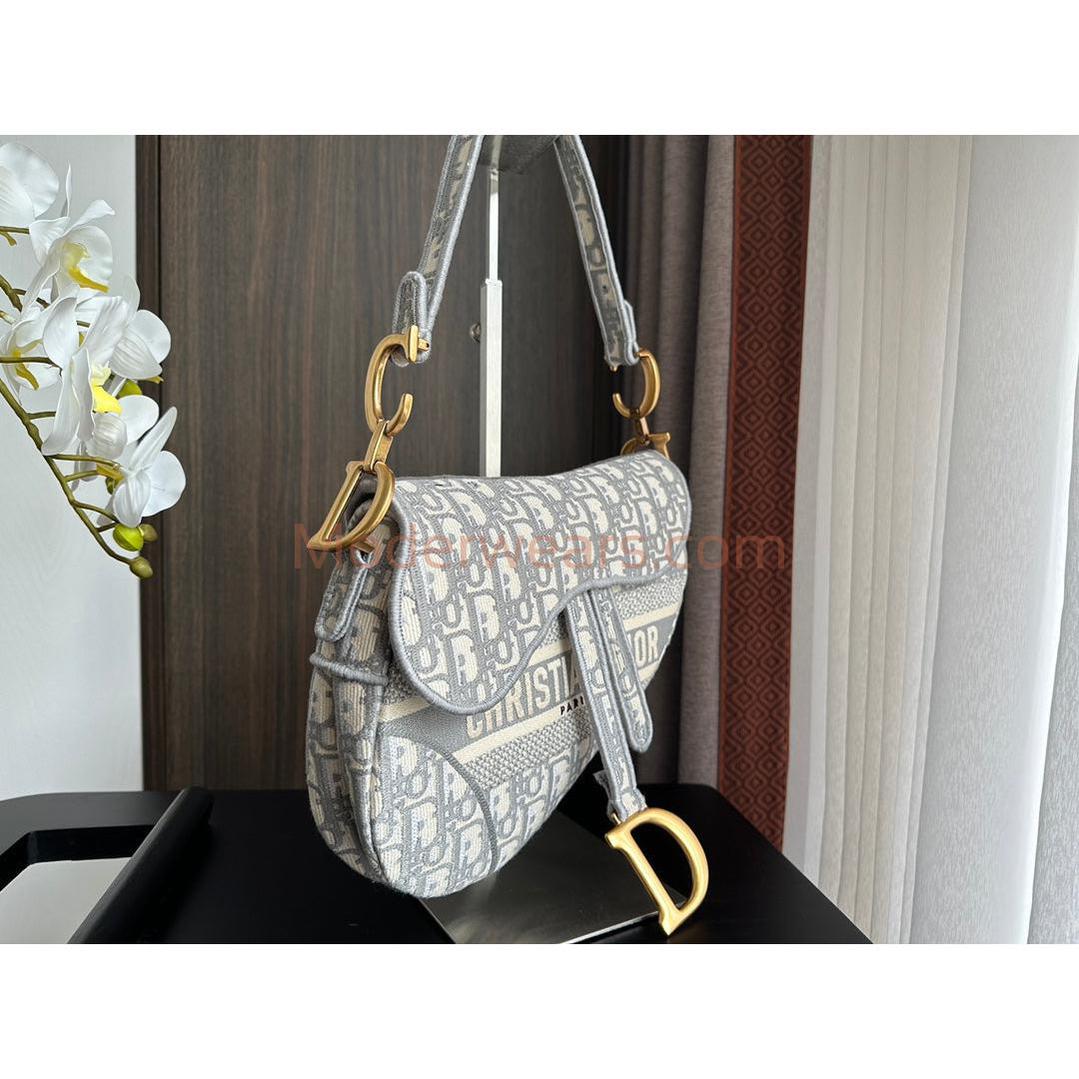 Chic & Stylish Bags