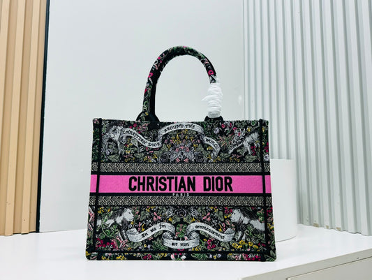 Chic & Stylish Bags