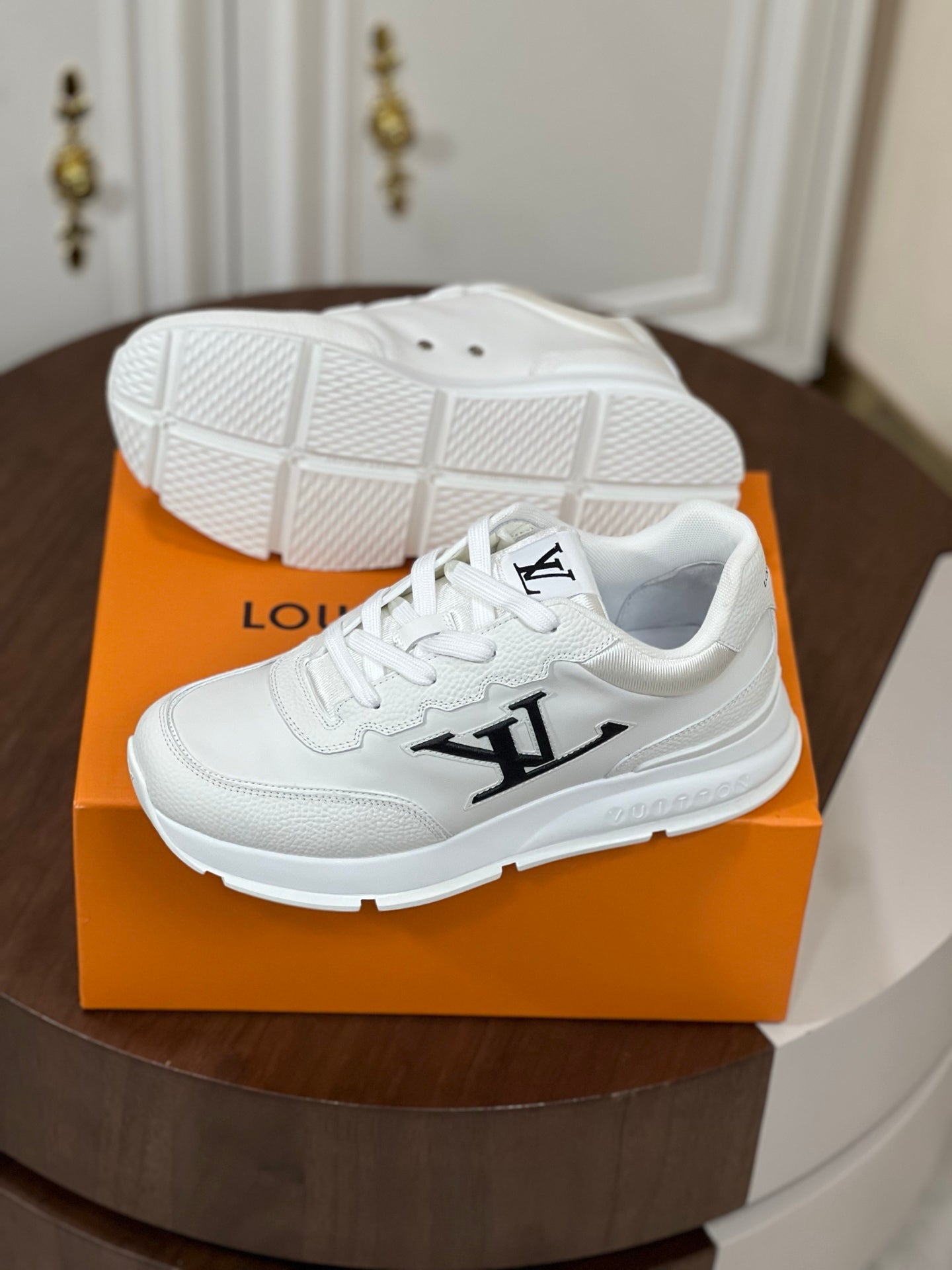 Louis Vuitton Classic Sneaker