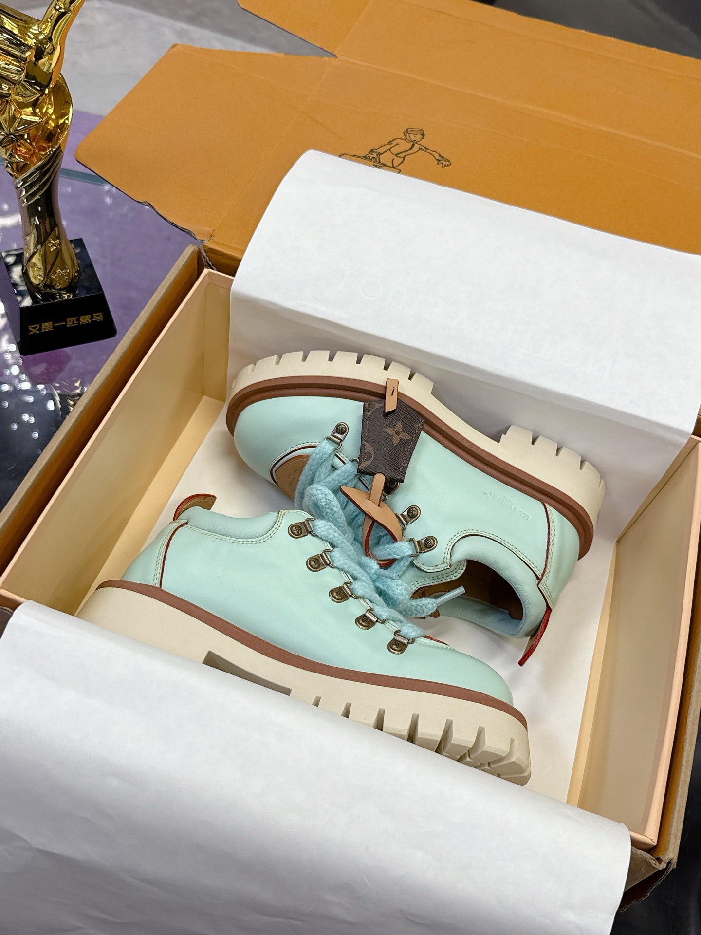 Louis Vuitton Derby LV Remix