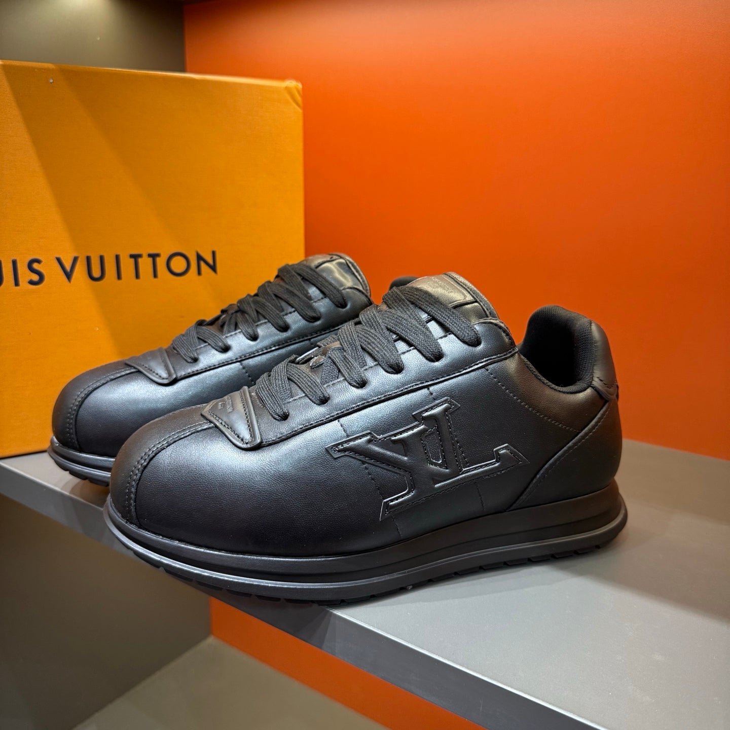 Louis Vuitton BUTTERSOFT Sports Shoes