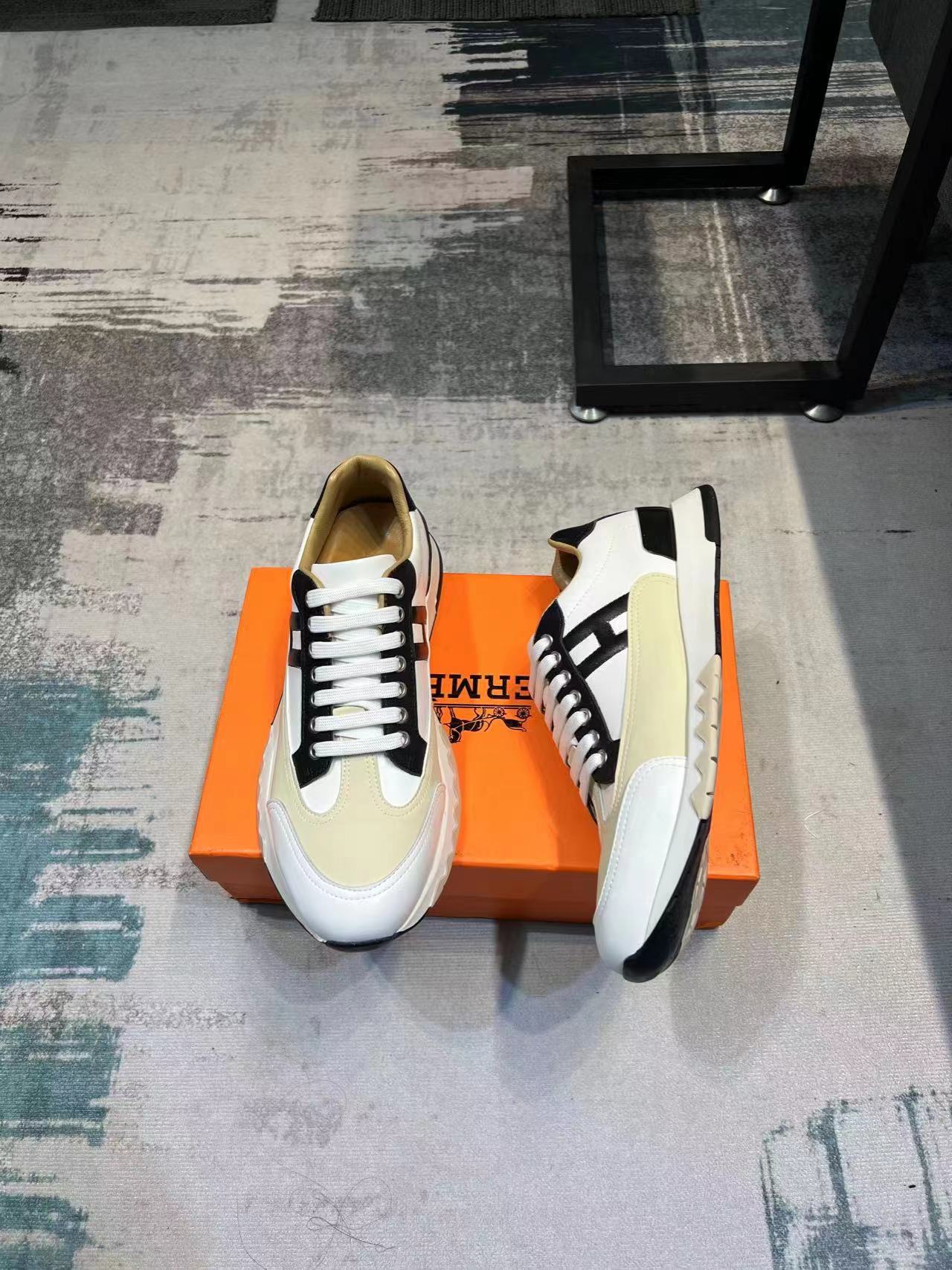 Hermes Love Horse Low-Top Sneakers